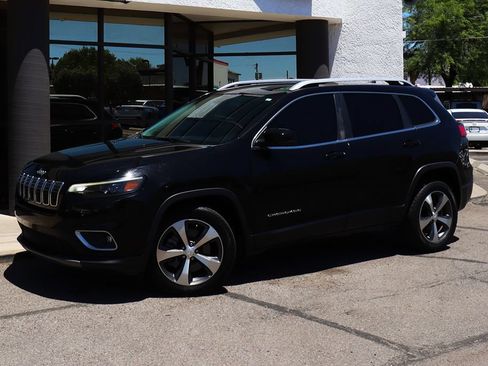 Used 2020 Jeep Cherokee Limited FWD image 3