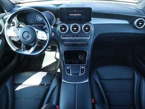 Used 2021 Mercedes-Benz GLC 300 image 7