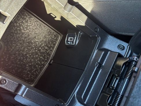 Used 2019 Jeep Wrangler Unlimited Sport S image 22