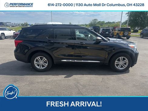 Used 2022 Ford Explorer XLT w/ Equipment Group 202A AWD/4WD image 3