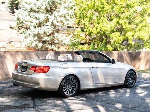 Used 2013 BMW 328i Convertible RWD image 7