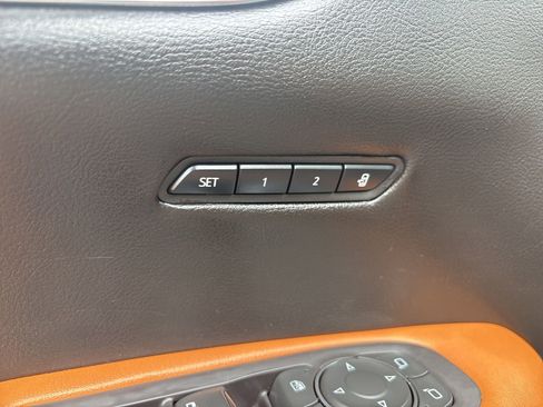 Used 2020 Cadillac XT5 Premium Luxury FWD image 13