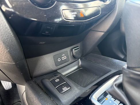 Used 2022 Nissan Rogue Sport SL w/ Premium Package AWD/4WD image 36