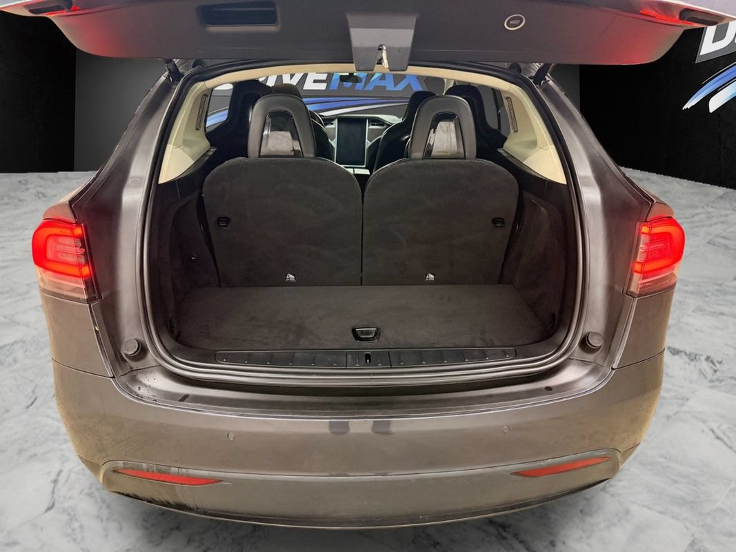 Used 2016 Tesla Model X 75D AWD/4WD image 12