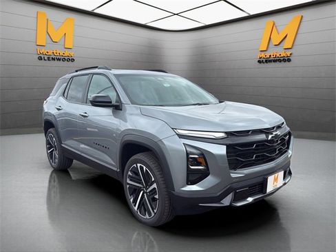 New 2026 Chevrolet Equinox RS image 3