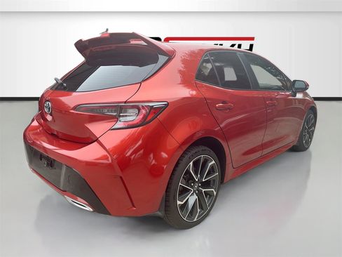 Used 2019 Toyota Corolla XSE image 7