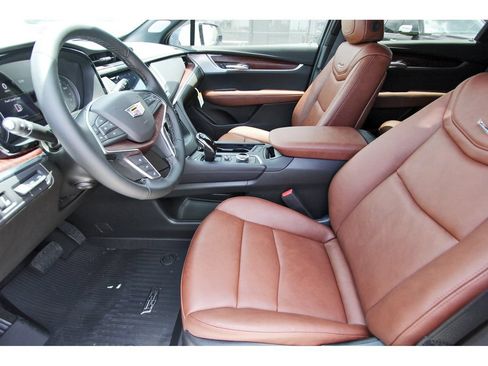New 2026 Cadillac XT5 Premium Luxury w/ Driver Assist Package FWD image 6