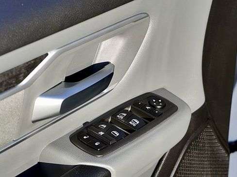 Used 2022 RAM 1500 Lone Star image 26