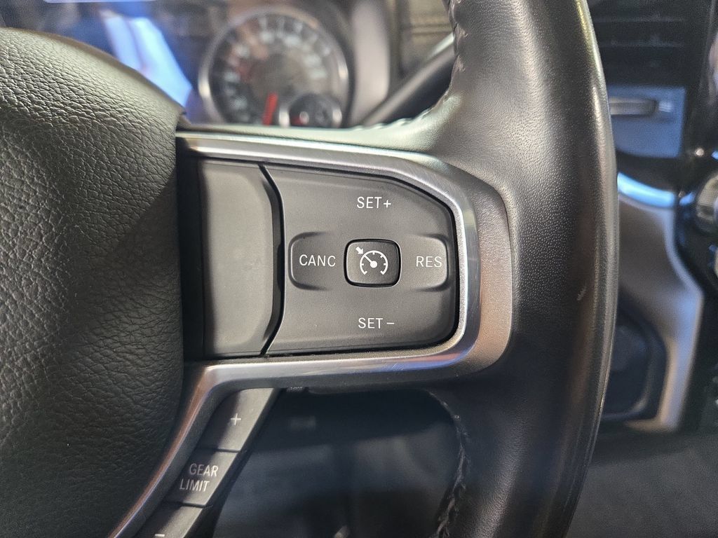 Used 2024 RAM 2500 Laramie AWD/4WD image 21