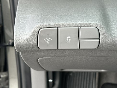 Certified 2024 Hyundai Elantra SEL w/ Convenience Package image 27