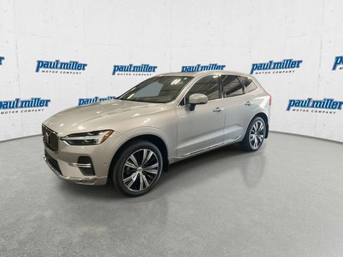 Used 2022 Volvo XC60 B5 Inscription AWD/4WD image 5