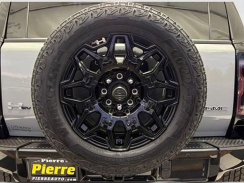 Used 2025 GMC Hummer EV 2X image 20