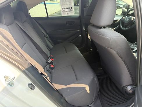 Used 2025 Toyota Corolla LE w/ LE Premium Package FWD image 21