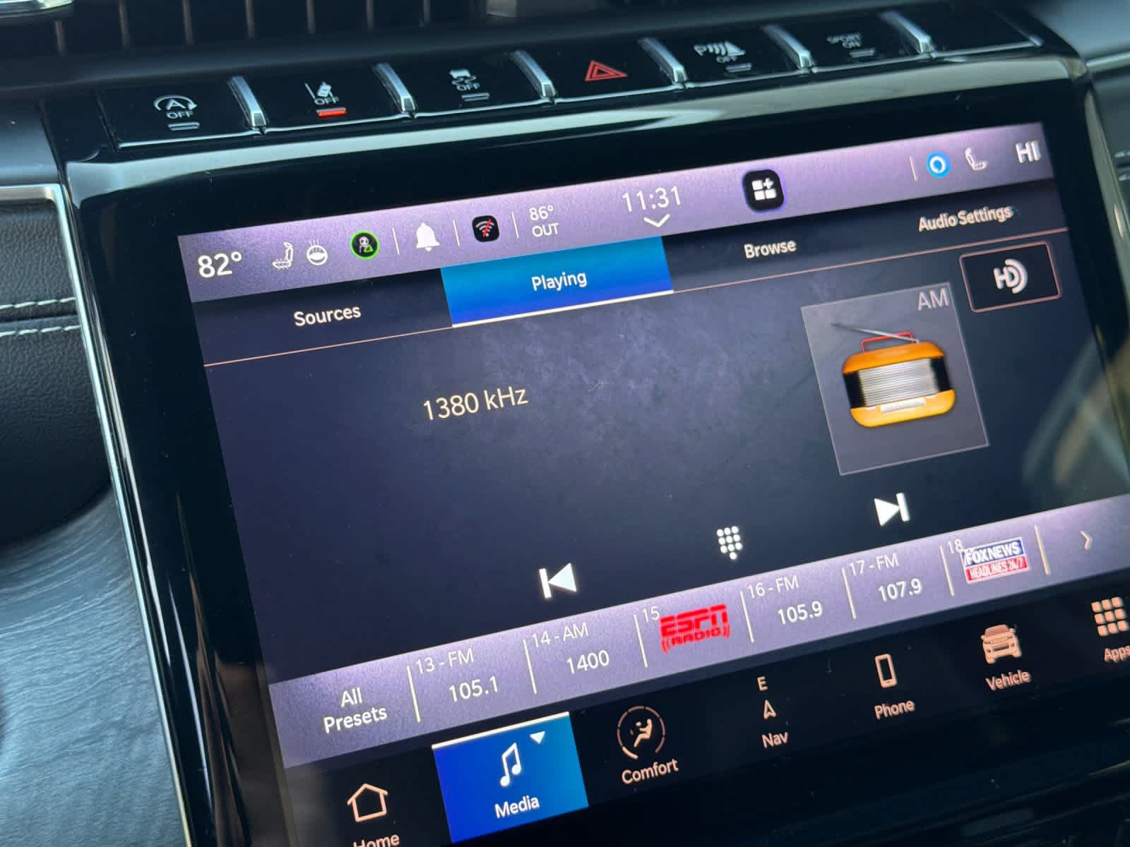 Used 2024 Jeep Grand Cherokee Limited RWD image 19