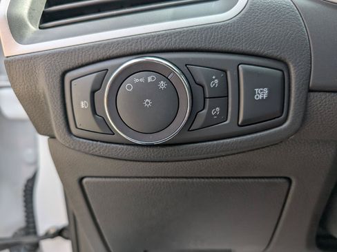 Used 2020 Ford Edge SEL AWD/4WD image 19