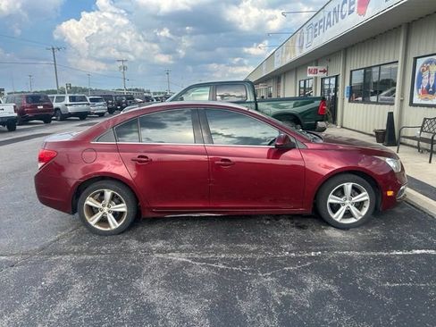 Used 2016 Chevrolet Cruze LT FWD image 2