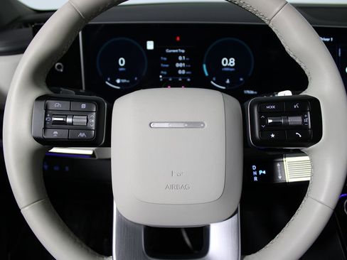 Used 2025 Hyundai Santa Fe Limited image 20