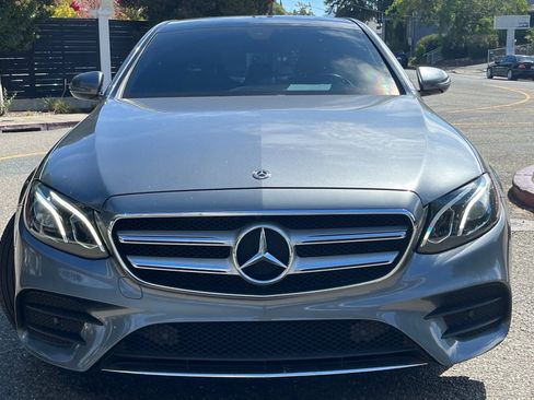 Used 2020 Mercedes-Benz E 350 Sedan image 4