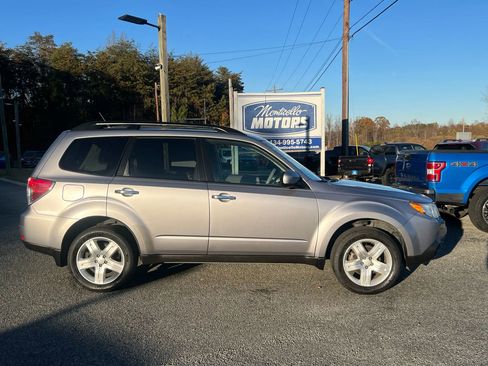 Used 2010 Subaru Forester 2.5X Limited image 4