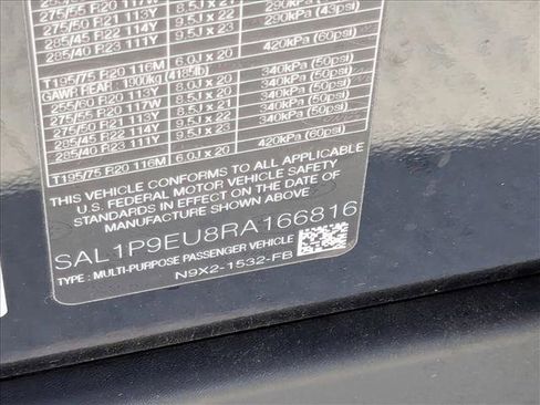 Used 2024 Land Rover Range Rover Sport SE AWD/4WD image 20