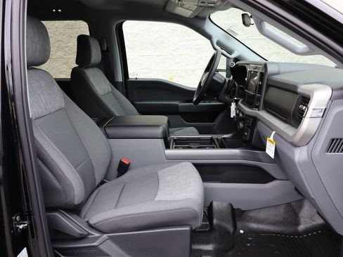 New 2026 Ford F350 XLT w/ FX4 Off-Road Package AWD/4WD image 36