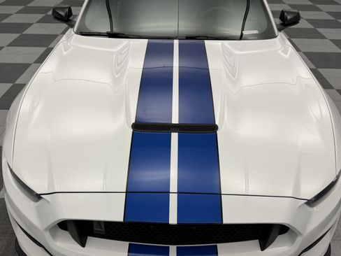 Used 2017 Ford Mustang Shelby GT350 image 32