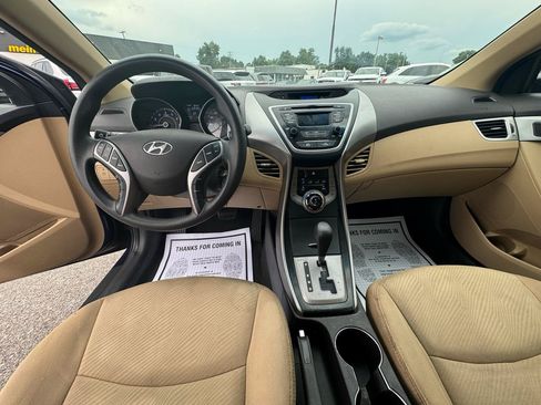 Used 2013 Hyundai Elantra GLS w/ Preferred Pkg FWD image 18