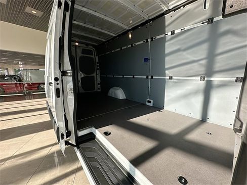 New 2025 Mercedes-Benz Sprinter 2500 image 22
