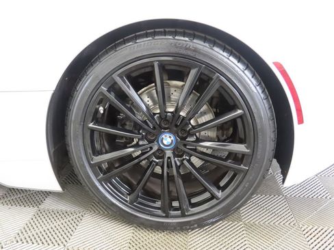 Used 2019 BMW i8 Roadster image 34