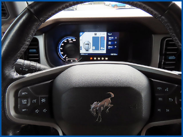 Used 2022 Ford Bronco Outer Banks AWD/4WD image 15