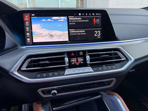 Used 2023 BMW X6 xDrive40i w/ M Sport Package AWD/4WD image 16