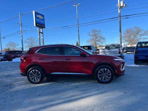 Certified 2025 Buick Envision Preferred image 7