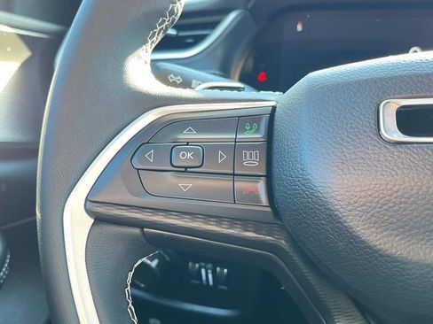 Used 2024 Jeep Grand Cherokee Laredo w/ MOPAR Finishing Package image 17