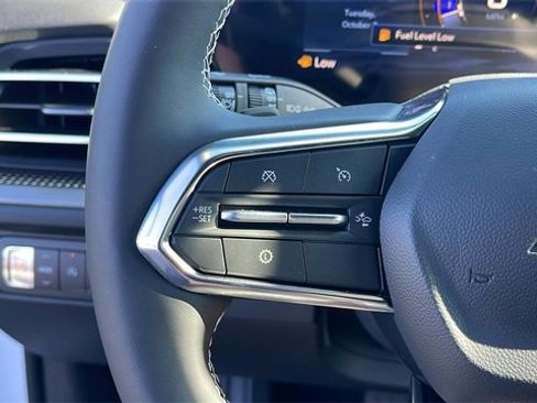 New 2026 Chevrolet Traverse LT w/ LPO, Floor Liner Package image 23