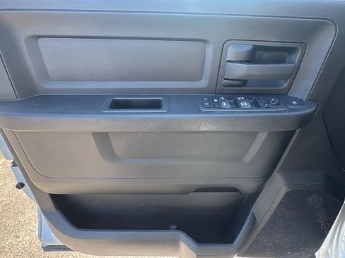 Used 2023 RAM 3500 Tradesman w/ Chrome Appearance Group image 11