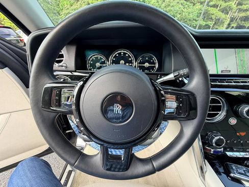 Used 2019 Rolls-Royce Cullinan AWD/4WD image 23