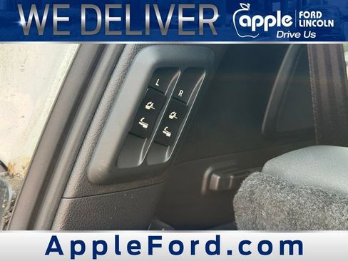Used 2023 Lexus GX 460 Premium w/ Accessory Package AWD/4WD image 10