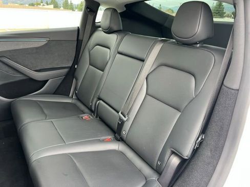 Used 2026 Tesla Model Y 2WD image 14
