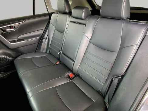 Used 2024 Toyota RAV4 XLE Premium AWD/4WD image 21