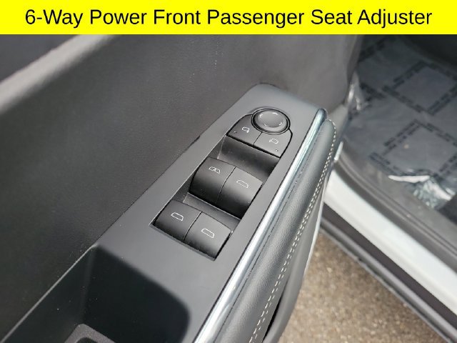 Used 2026 GMC Acadia Elevation w/ Elevation Premium Package FWD image 22