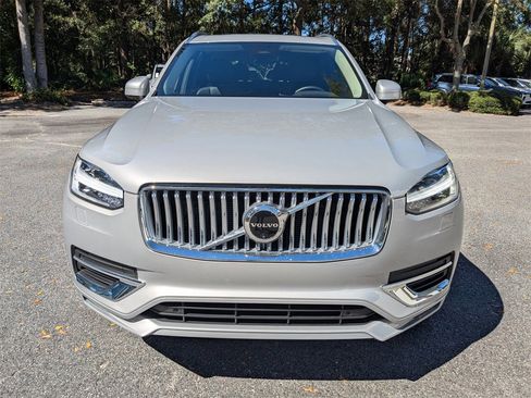 Certified 2025 Volvo XC90 B6 Plus image 9