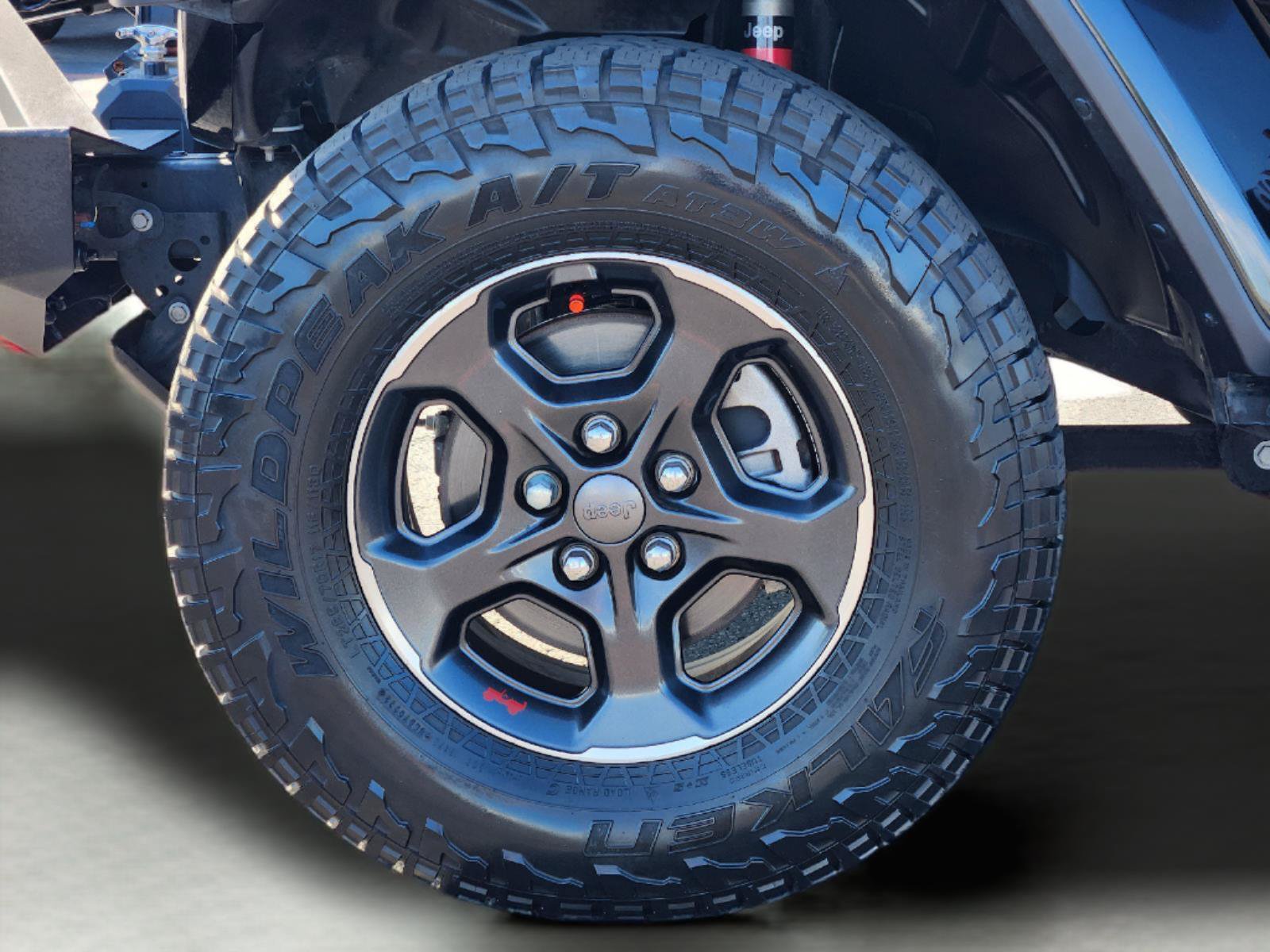 Used 2022 Jeep Gladiator Rubicon w/ Trailer Tow Package AWD/4WD image 10