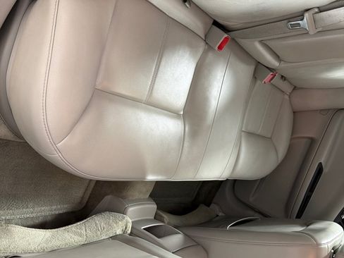 Used 2011 Chevrolet Impala LT w/ Luxury Edition Package FWD image 20