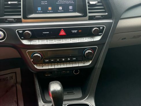 Used 2019 Hyundai Sonata SEL image 10