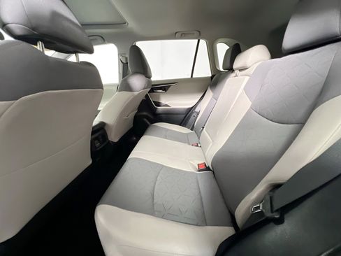 Used 2025 Toyota RAV4 XLE w/ Convenience Package image 29