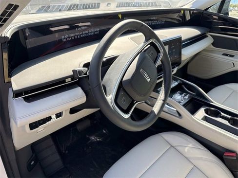 New 2026 Lincoln Nautilus Premier image 25