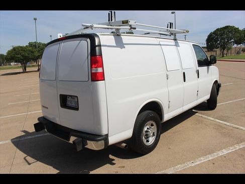 Used 2021 Chevrolet Express 2500 w/ Driver Convenience Package RWD image 5