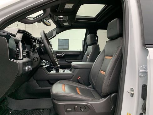 Used 2024 GMC Sierra 1500 AT4 w/ Technology Package image 34