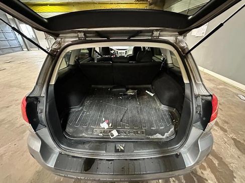 Used 2011 Subaru Outback 2.5i Limited w/ PWR Moonroof Pkg AWD/4WD image 25