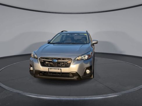 Used 2020 Subaru Crosstrek 2.0i Premium image 3